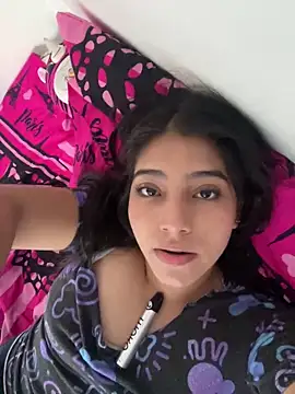 Sexy mia outdoors online show from April 9, 2026, 10:27 pm