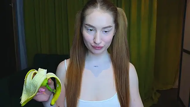 AlicaFoxis online show from February 25, 2026, 6:52 pm