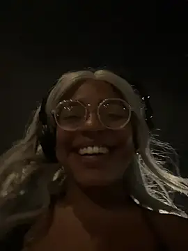 princessandthefootjob online show from April 30, 2026, 3:46 am