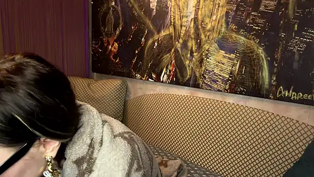 Jennifer Hilton online show from March 2, 2026, 11:17 am