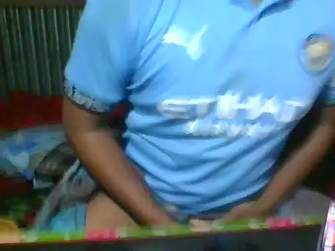 Snapshot of BestDick2910 chatting on February 23, 2026, 9:43 am BestDick2910 online show from February 23, 2026, 9:43 am