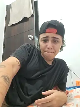 Snapshot of LittleMikeUwU chatting on February 23, 2026, 5:52 am LittleMikeUwU online show from February 23, 2026, 5:52 am