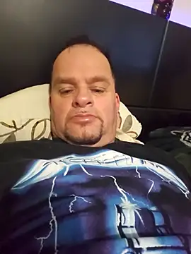 Snapshot of Viniciocr52 chatting on February 23, 2026, 1:40 am Viniciocr52 online show from February 23, 2026, 1:40 am