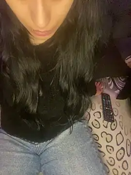 Angel Lov3 online show from June 18, 2026, 2:43 am