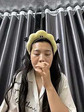 Snapshot of Meo_nho chatting on April 2, 2026, 5:47 am Meo nho online show from April 2, 2026, 5:47 am