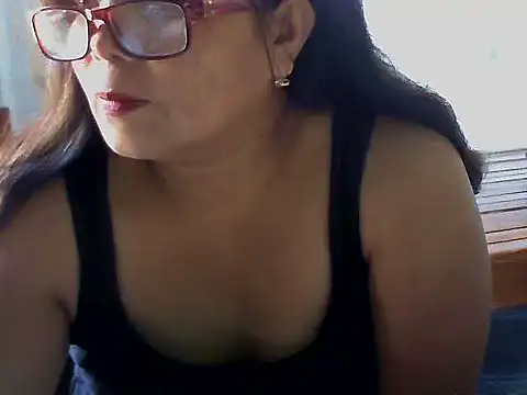 Flowerblossom123 online show from April 14, 2026, 3:55 am