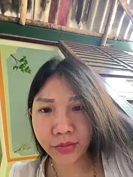 Miumieu2 online show from April 12, 2026, 9:23 am