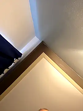 sissy2727 online show from March 19, 2026, 9:48 pm