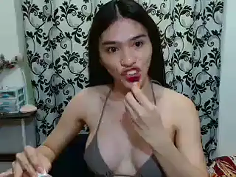 Superhotsofia online show from March 25, 2026, 4:34 am