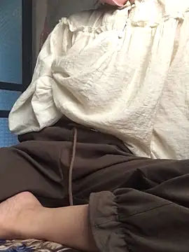 koykoy1155 online show from February 26, 2026, 6:24 am