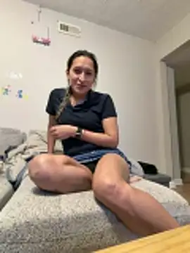 Snapshot of celenia chatting on February 27, 2026, 4:56 am celenia online show from February 27, 2026, 4:56 am