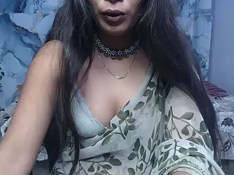 Aayesha-queen online show from July 8, 2026, 4:02 am