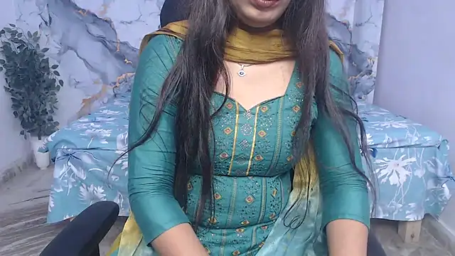 Aayesha-queen online show from July 16, 2026, 4:31 am