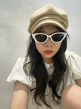 Nancyk6 online show from April 12, 2026, 4:10 pm