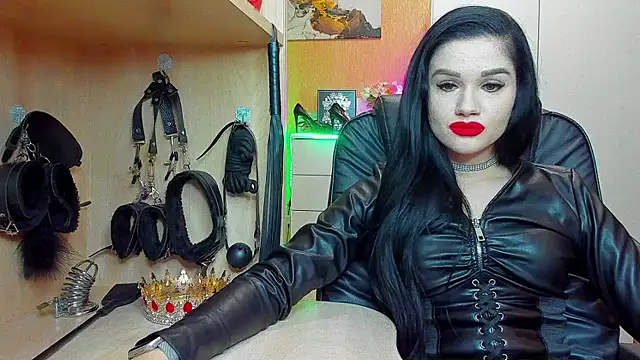 Snapshot of KristiTopxx chatting on September 30, 2025, 8:15 pm KristiTopxx online show from September 30, 2025, 8:15 pm
