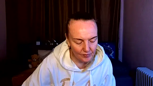 Snapshot of Bella_soulmate chatting on June 18, 2026, 9:14 am Bella soulmate online show from June 18, 2026, 9:14 am