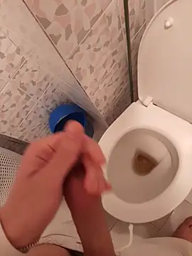 ilcazzone32 online show from March 13, 2026, 6:46 pm