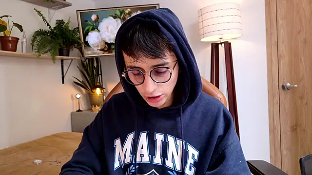 Sr evann online show from April 10, 2026, 3:52 pm