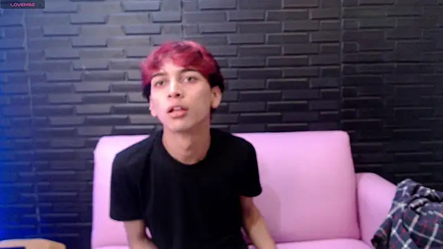 Snapshot of DanteLux chatting on February 26, 2026, 4:18 pm DanteLux online show from February 26, 2026, 4:18 pm