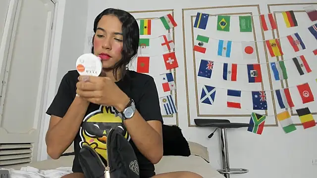 Snapshot of emily_gaviria1 chatting on June 26, 2026, 1:06 pm emily gaviria1 online show from June 26, 2026, 1:06 pm