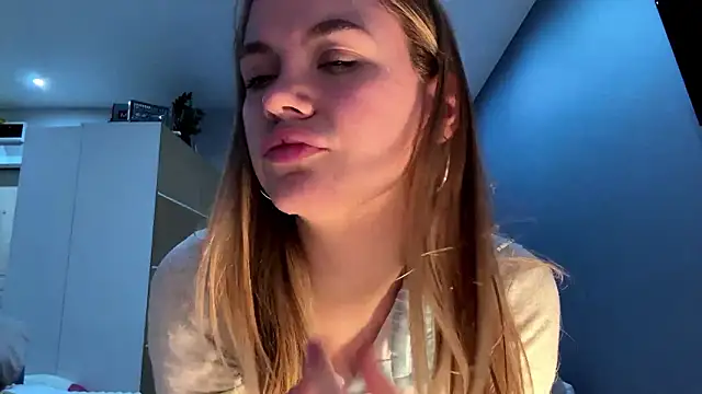 Nikatina online show from February 23, 2026, 9:04 pm