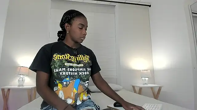 Snapshot of Oshun_444 chatting on May 15, 2026, 4:10 am Oshun 444 online show from May 15, 2026, 4:10 am