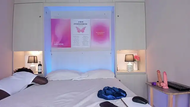 Oshun 444 online show from March 21, 2026, 12:20 pm