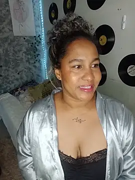 medusafox  online show from June 26, 2026, 5:13 am