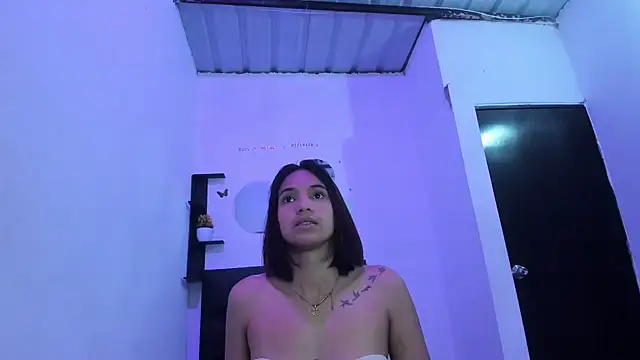 sapphire brown20 online show from June 21, 2026, 10:26 pm
