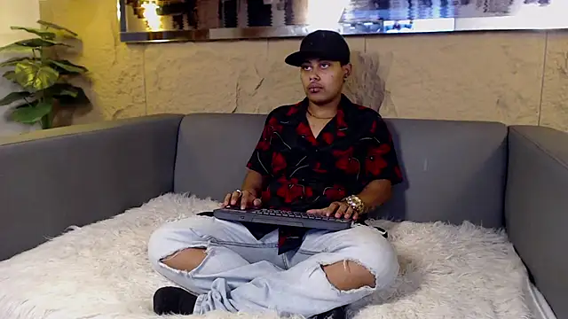 Noha  scott online show from March 11, 2026, 2:44 pm