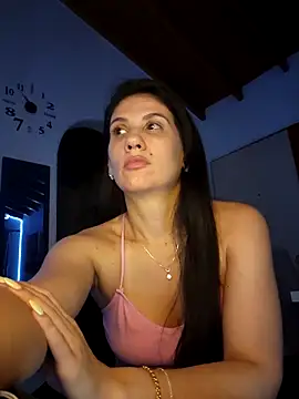 sashaaqueen online show from March 29, 2026, 3:52 am