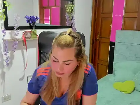 Julieta star  online show from March 29, 2026, 7:04 pm