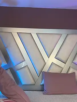 Ashleeyprincess01 online show from April 15, 2026, 12:10 pm