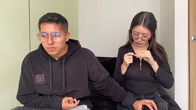 ScorpionDark11 online show from April 5, 2026, 7:42 pm