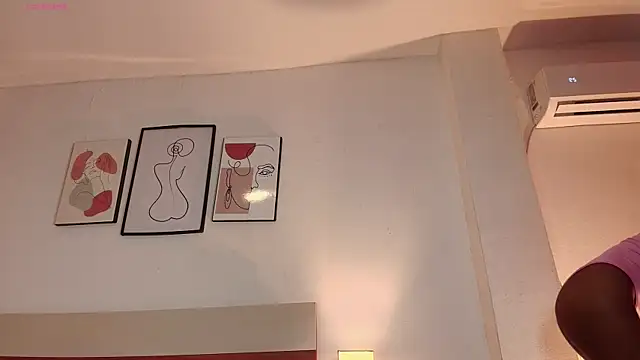 Snapshot of Brownluxe1 chatting on February 28, 2026, 12:05 pm Brownluxe1 online show from February 28, 2026, 12:05 pm