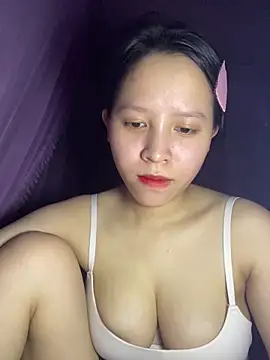 Wet-goodgirl online show from April 14, 2026, 5:23 am