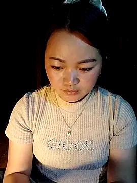 Snapshot of Ttmay- chatting on May 1, 2026, 2:16 am Ttmay- online show from May 1, 2026, 2:16 am