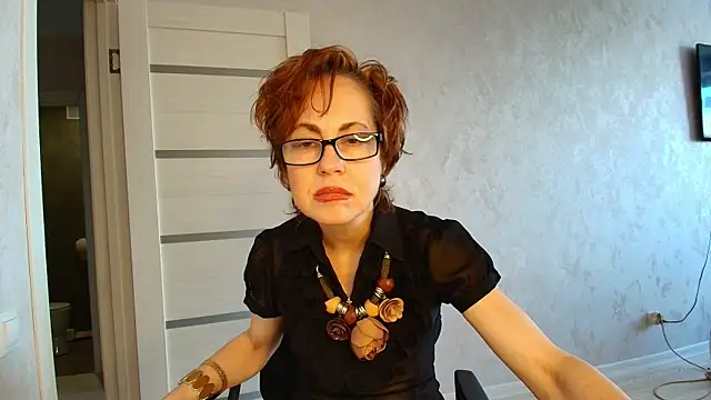 LioraWeiss online show from April 29, 2026, 9:46 am