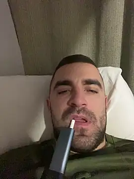 Snapshot of VANYA1997 chatting on February 26, 2026, 6:02 am VANYA1997 online show from February 26, 2026, 6:02 am