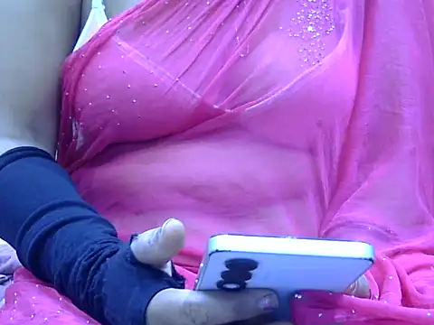 HOTY SAPNA02sCyOz9QcTD online show from May 10, 2026, 12:47 am