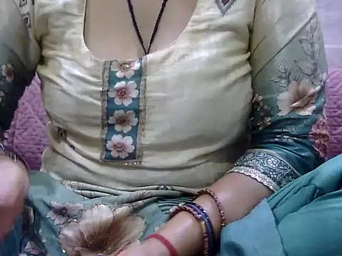 HOTY SAPNA02sCyOz9QcTD online show from May 9, 2026, 12:36 am