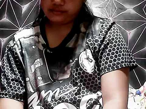 Snapshot of Flowerbebe chatting on June 6, 2026, 1:27 pm Flowerbebe online show from June 6, 2026, 1:27 pm