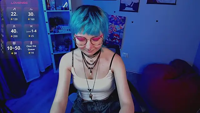Snapshot of powderofgun chatting on June 14, 2026, 8:10 pm powderofgun online show from June 14, 2026, 8:10 pm