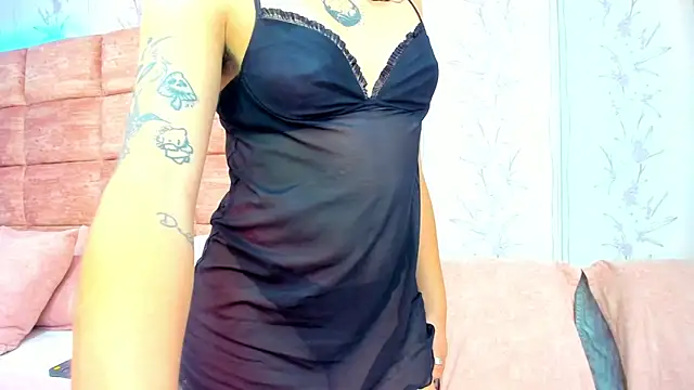 AtheneaVoss online show from March 1, 2026, 7:47 pm