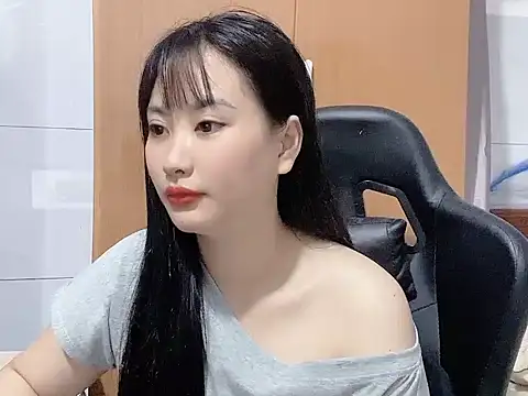 Sunny2868 online show from March 3, 2026, 3:46 am