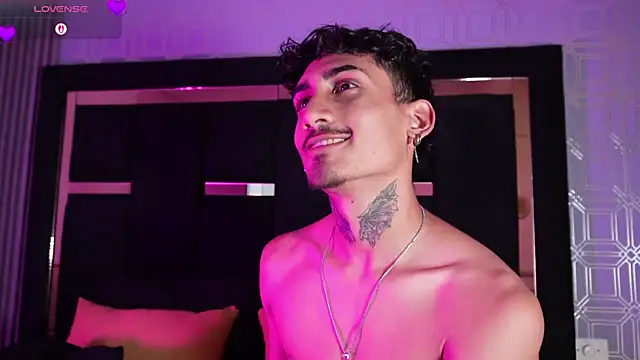 Dark Eros  online show from March 19, 2026, 3:28 am