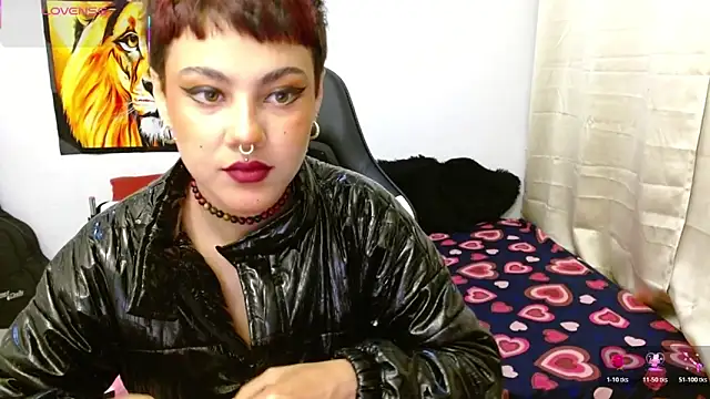 Divinejewel69 online show from February 28, 2026, 9:09 am