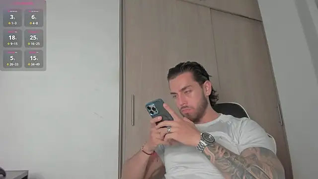 Snapshot of Axel__Blaze chatting on July 17, 2026, 1:52 pm Axel Blaze online show from July 17, 2026, 1:52 pm