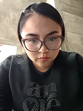 Aviiiiii18 online show from February 28, 2026, 9:03 pm