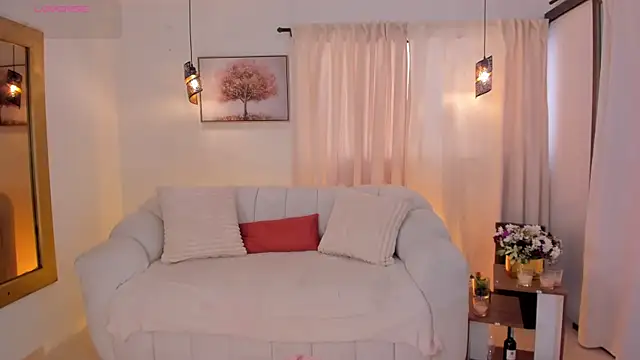 Snapshot of IsabellaLux_ chatting on March 22, 2026, 3:24 pm IsabellaLux online show from March 22, 2026, 3:24 pm